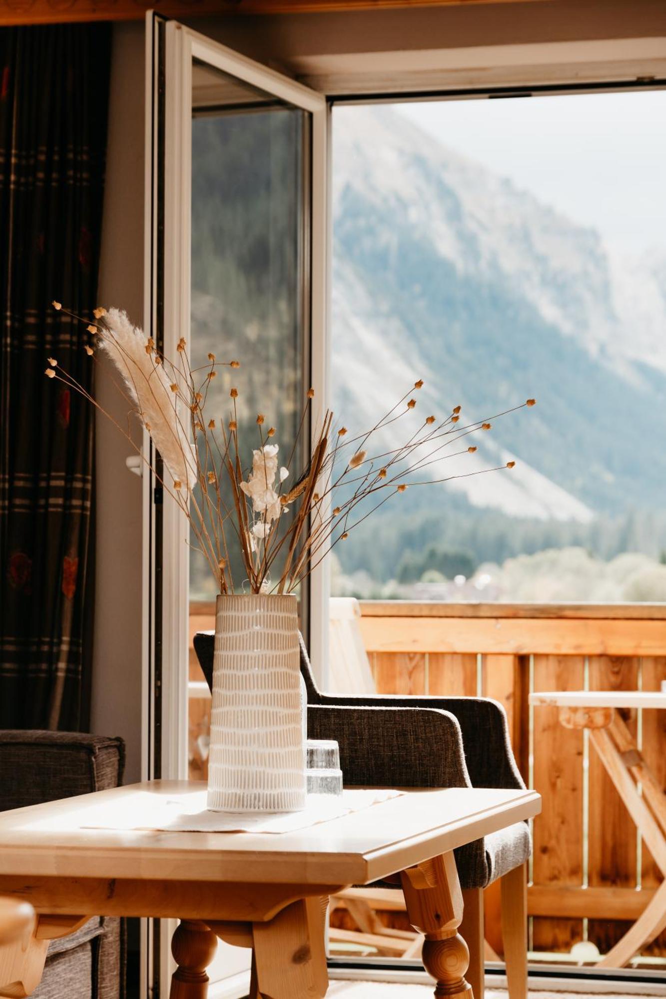 Hotel Hohenfels Tannheim Ngoại thất bức ảnh